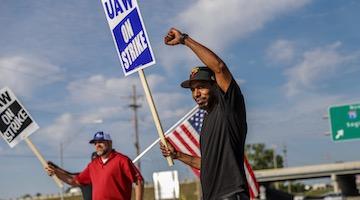 GM Workers Ratify Contract Though "Mixed at Best"