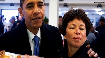 Racist Roseanne Was Way Off: Valerie Jarrett Hailed from Planet of the Rich